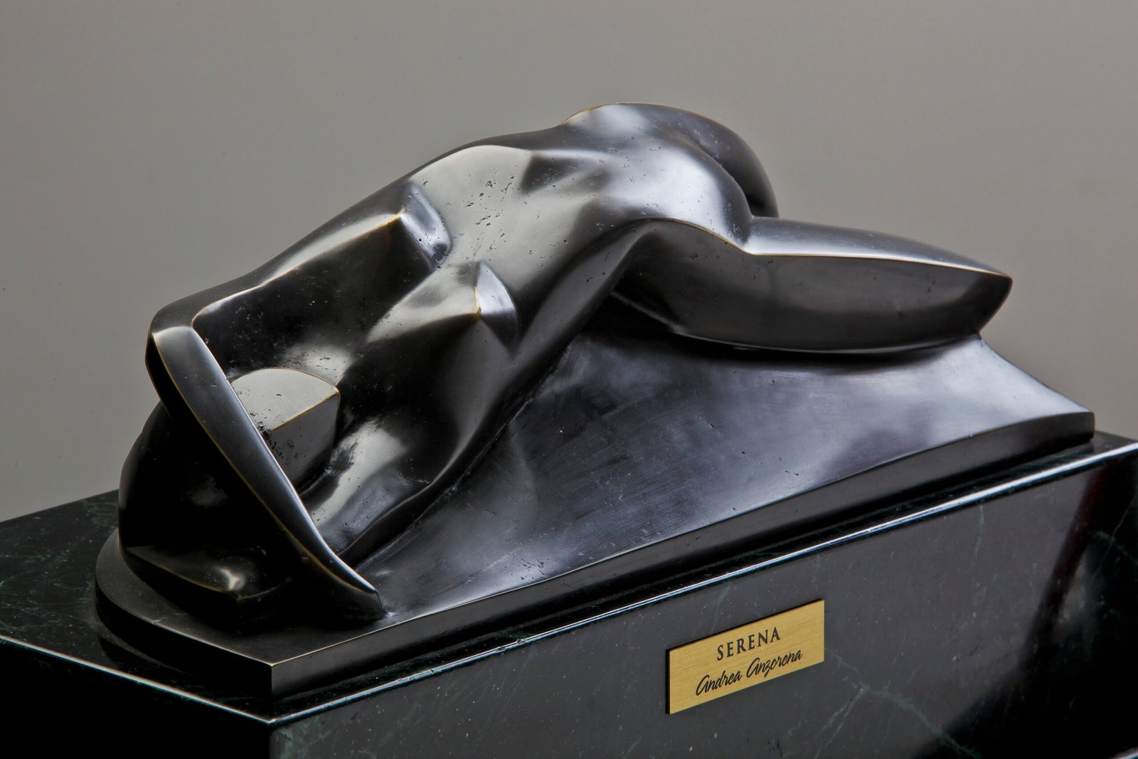 Andrea Anzorena Serena GALERÍA VERMEER